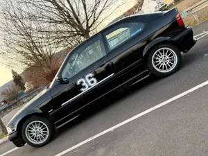 BMW 318 318ti compact Bild 5