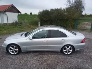Mercedes-Benz C 200 Kompressor Automatik Avantgarde Sport Edition + Bild 4