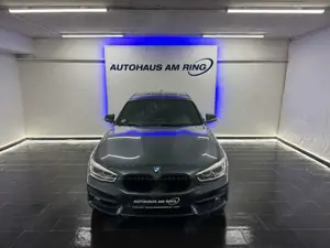 BMW 120 i Lim Aut LEDER LED 2xPDC NAVI TEMPO SZHZ KEY