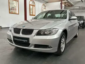 BMW 325 325i xDrive *TÜVService NEU*