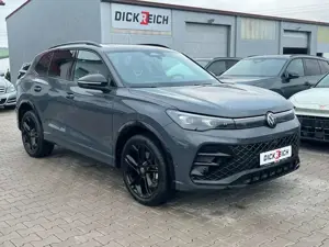 Volkswagen Tiguan 2.0 TDI 4M R-Line PANO*HK*AHK*MATRIX*20"