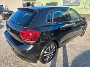 Volkswagen Polo VI United 1,0 TSI NAVI*TEMP*APP Bild 4