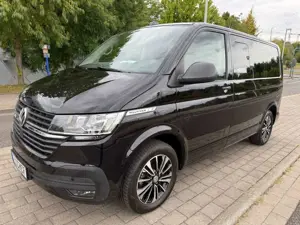 Volkswagen T6 Multivan T6.1 Multivan Family FWD + Navi + AHK + Garantie