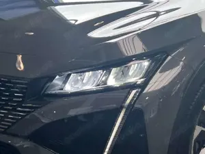 Peugeot 408 Allure HYBRID 136 e-DSC6 Bild 5