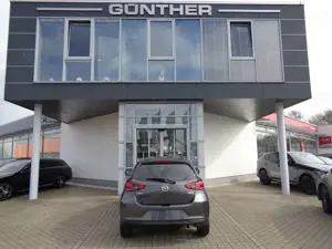 Mazda 2 75PS EXCLUSIVE TOURING Paket NAVI Bild 2