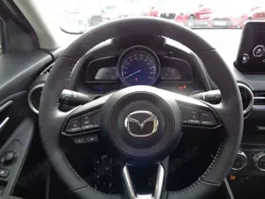 Mazda 2 75PS EXCLUSIVE TOURING Paket NAVI Bild 5