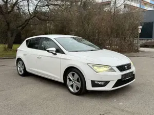 SEAT Leon 2.0 TDI FR DSG Automati Matrix Navi Leader Bild 3
