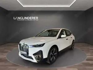 BMW iX xDrive50 Sportpaket NP115339,- 21"LMR / 360° / h/k