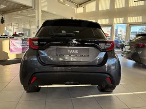 Toyota Yaris Hybrid  *Teamplayer inkl. Comfort-Paket* Bild 3
