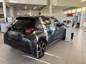 Toyota Yaris Hybrid  *Teamplayer inkl. Comfort-Paket* Bild 5