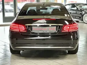 Mercedes-Benz E 250 CGI*COUPE*COMAND*360° KAM*LED*7G*19 ZOLL Bild 5