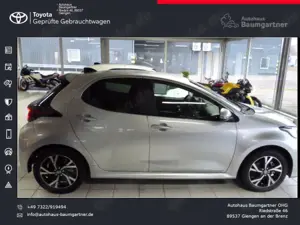 Toyota Yaris Hybrid 116 1.5 VVT-i Teamplayer Bild 3