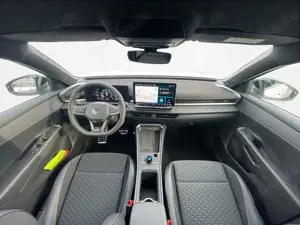 Volkswagen T-Roc 1.5 eTSI R-Line DSG+MATRIX+NAV+HUD+KAM+19" Bild 2