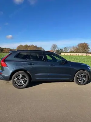 Volvo XC60 B4 D RDesign 8-GangGeartronic Bild 4