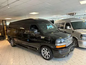 GMC Savana 2500- 6,0 V8 Explorer Limited. 9 Sitze Bild 5