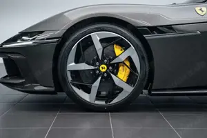 Ferrari 12 Cilindri LIFT/CARBON/RACING SEATS/LP-13% Bild 5
