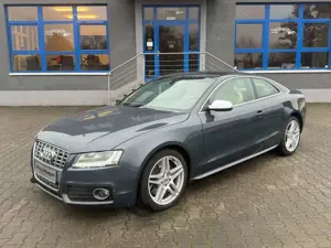Audi S5 --Leder-Kamera-Keyless--