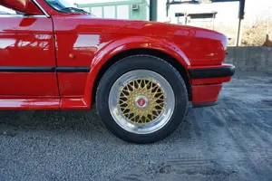 BMW 325 i X Allrad   Traumhafter Wagen im Top Zustand