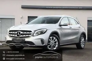 Mercedes-Benz GLA 200 Urban +LED+AHK+BUSINESS+ASSIST+TEMPOMAT+