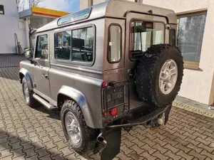 Land Rover Defender Defender 90 TD4 Station Wagon S Bild 3