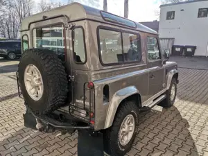 Land Rover Defender Defender 90 TD4 Station Wagon S Bild 5