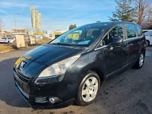 Peugeot 5008 1.6 Active HDi FAP 115/1Hand/Navi Bild 3