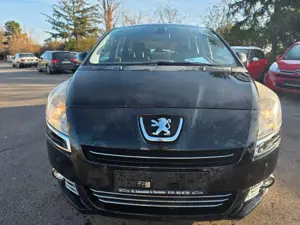 Peugeot 5008 1.6 Active HDi FAP 115/1Hand/Navi Bild 2