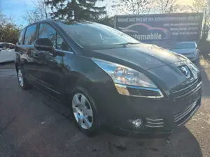 Peugeot 5008 1.6 Active HDi FAP 115/1Hand/Navi Bild 1