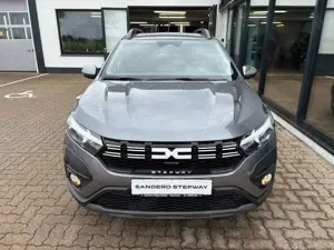 Dacia Sandero Stepway Expression TCe 90 Bild 4