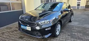 Kia Ceed / cee'd 1.6CRDi*Vision* Aut* Navi* Kamera* Garantie