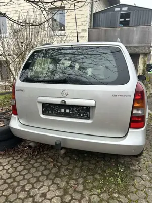 Opel Astra 1.6 Caravan Bild 2
