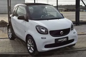 smart forTwo WENIG KM AUTOMATIK 1 HAND TÜV NEU