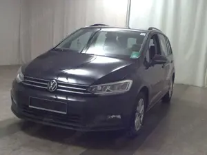 Volkswagen Touran 1.5 TSI Comf. Navi LED RFK ACC Bild 2