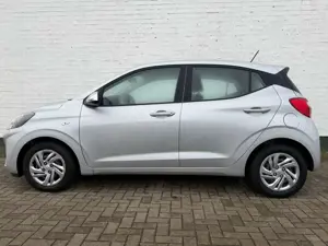Hyundai i10 *RFK*WiPa*Android*Apple*GJR*Klimaaut.* Bild 4