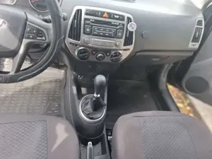 Hyundai i20 1.2 Classic Bild 5