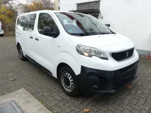 Peugeot Expert Kombi L2 9 Sitzer Bild 3