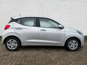 Hyundai i10 *RFK*WiPa*Android*Apple*GJR*Klimaaut.* Bild 2
