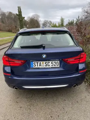 BMW 520 520 d xDrive Luxury Line Bild 2