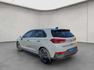 Hyundai i30 1.5 T-GDI 48V-Hybrid N Line 103 kW, 5-türig Bild 3