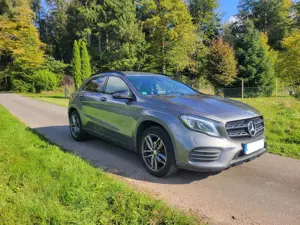 Mercedes-Benz GLA 180 AMG Line Bild 2