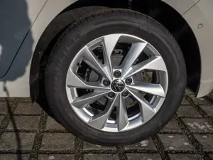 Volkswagen Polo 1.0 TSI Style PDC KAMERA NAVI MATRIX-LED Bild 5