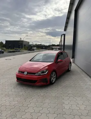 Volkswagen Golf GTI 2.0 TSI OPF DSG Performance