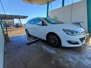 Opel Astra 1.6 CDTI DPF ecoFLEX Sports TourerStart/Stop Style Bild 5