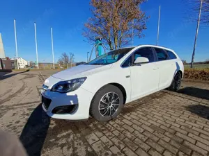 Opel Astra 1.6 CDTI DPF ecoFLEX Sports TourerStart/Stop Style Bild 1