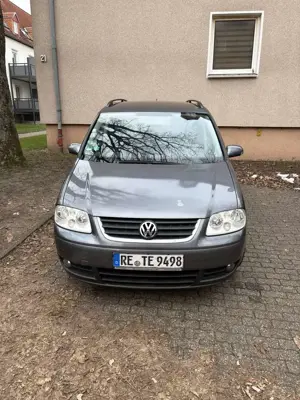 Volkswagen Touran 1.6 FSI Trendline