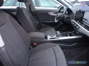 Audi A4 Avant 35 TDI S line Ext. AHK Navi RüKa Standh. Bild 5