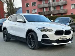 BMW X2 sDrive20i Advantage LED NAVI HiFi LORDOSE Bild 4