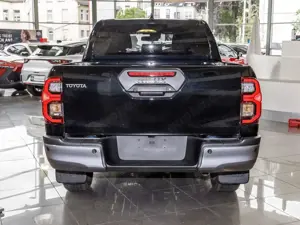 Toyota Hilux 2.8 D-4D Double Cab Invincible 4x4 LEDER Bild 5