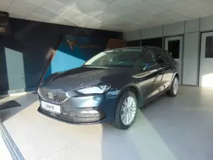 SEAT Leon Leon Sportstourer 1.5 eTSI Road Ed. *AHK*PANO*