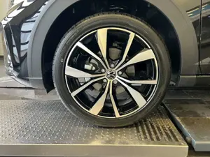 Volkswagen Taigo R-Line 1.5 TSI DSG *AHK, Navi, "IQ.DRIVE"* Bild 5
